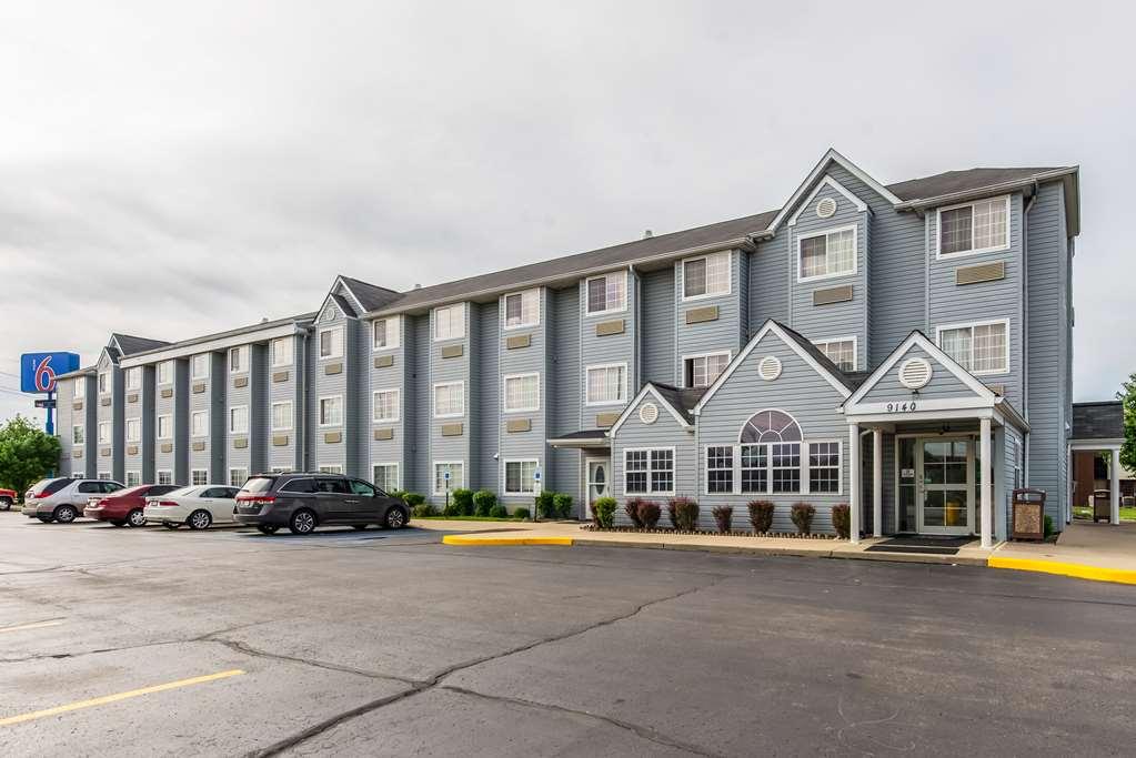 Motel 6 Indianapolis Carmel Екстериор снимка