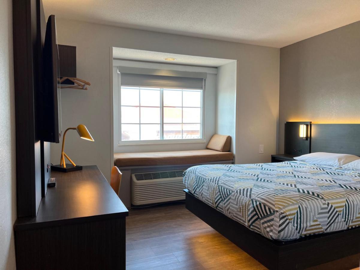 Motel 6 Indianapolis Carmel Екстериор снимка