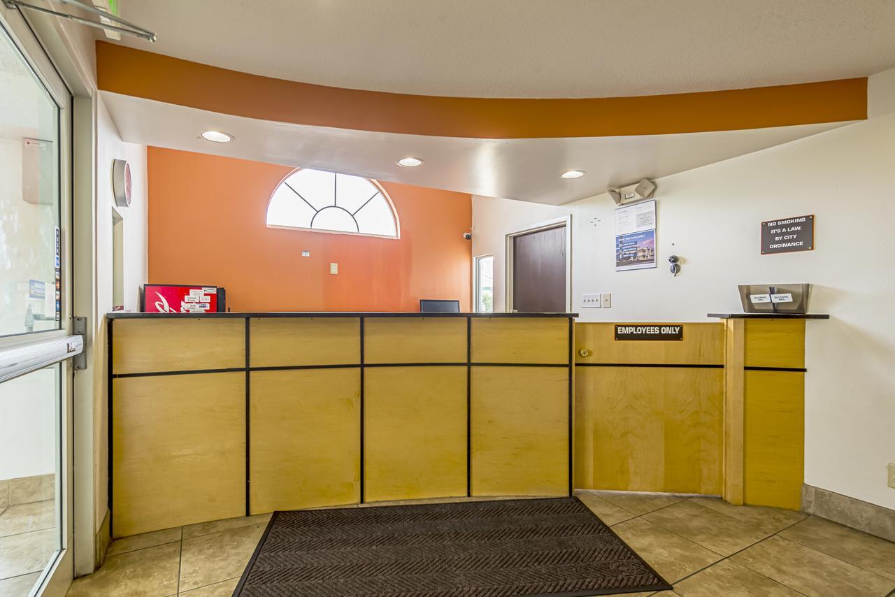 Motel 6 Indianapolis Carmel Екстериор снимка